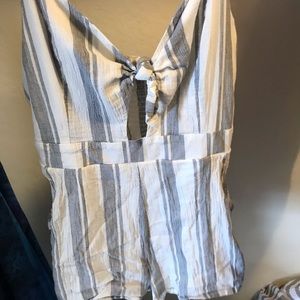 Cute TILLYS short jumper